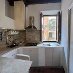 Casa Tasteverina * Řím