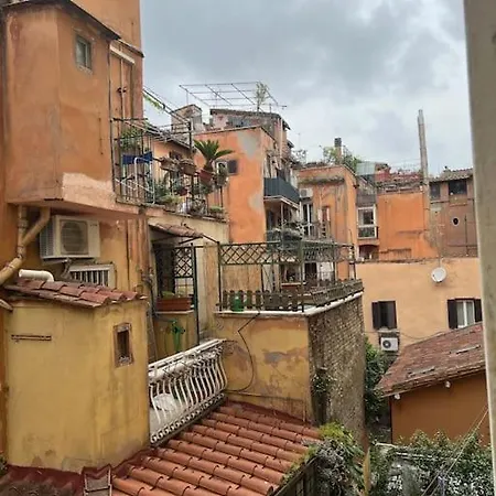 Casa Tasteverina Appartement *
